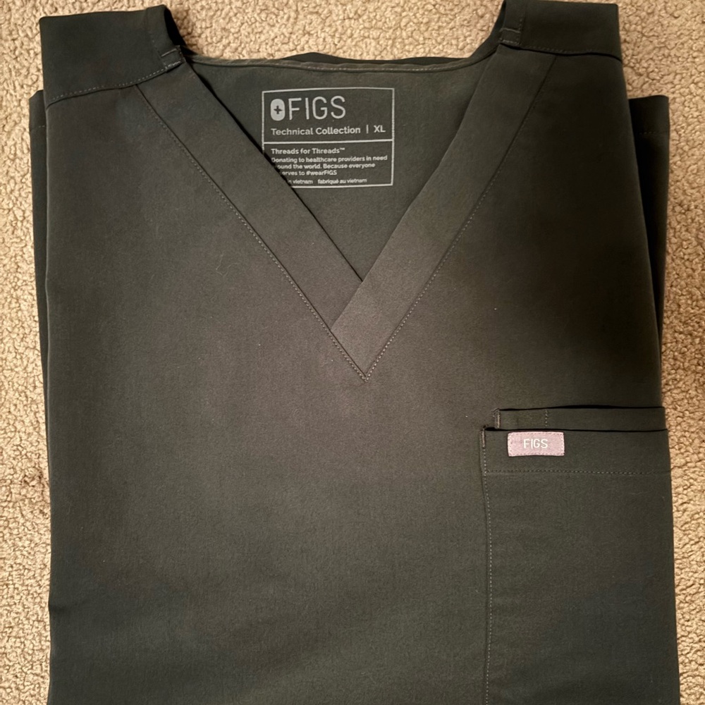 Figs Forest Green Scrub Top